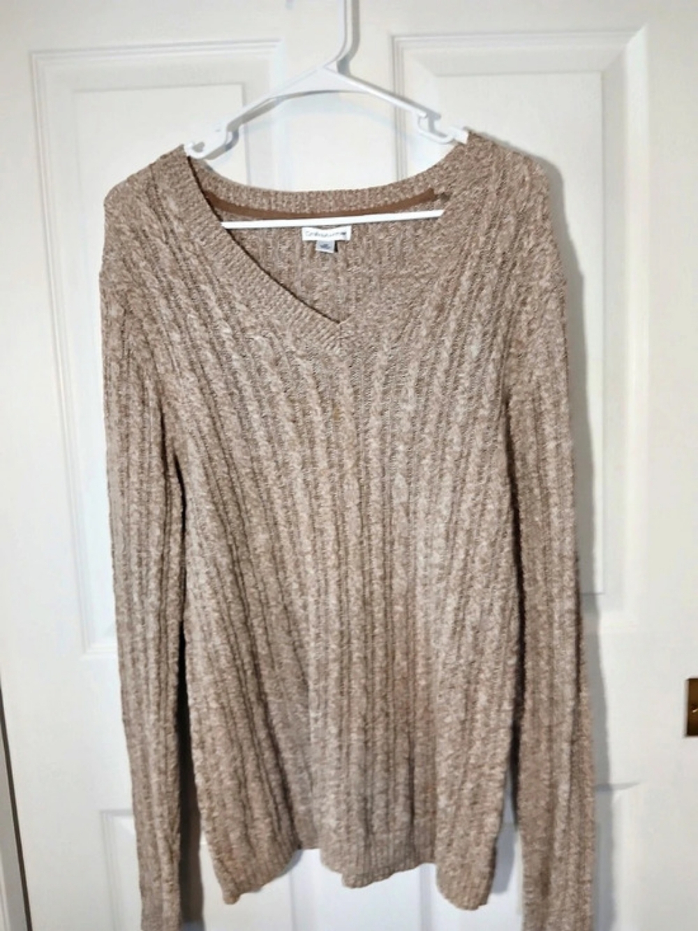 Croft & Barrow Knit V-Neck Sweater Brown Medium. So Cozy! Oversized But Dressy!